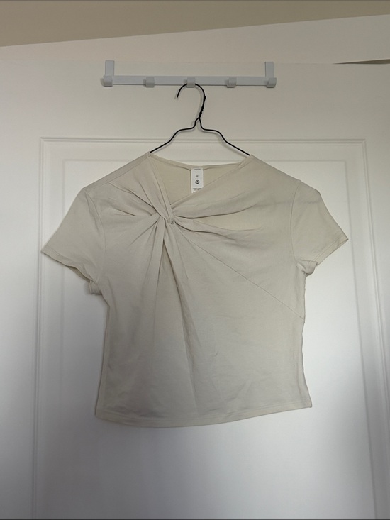 lululemon athletica Tops - lululemon athletica Short Sleeve Twist-Front Top - Cream